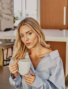 Cristina Invernizzi: Wiki, Age, Career, Net Worth, Relationship 2024