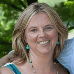 Debby Clarke Belichick: Age, Career, Net Worth, Relationship 2024
