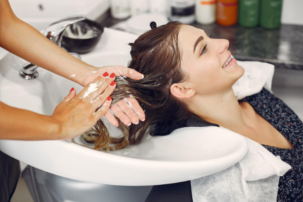 The Benefits of Pureology Shampoo for Restoring Shine and Strength