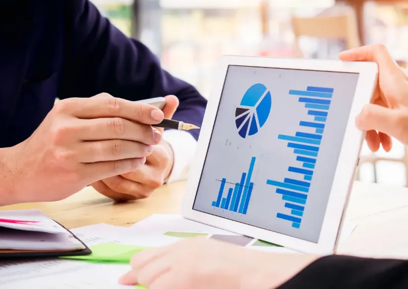 How Professional Leasing Services Streamline Lease Management