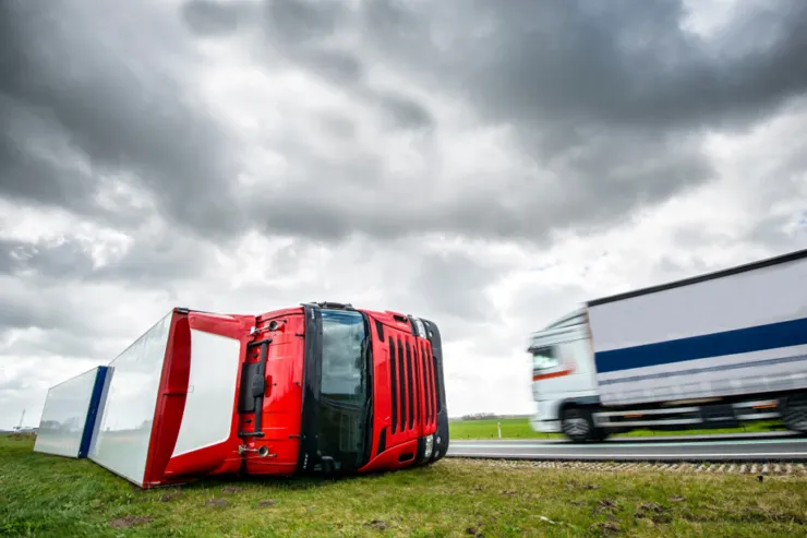 The Importance of Gathering Evidence Quickly After a Truck Accident