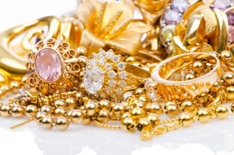 The Timeless Allure of Gold Jewellery